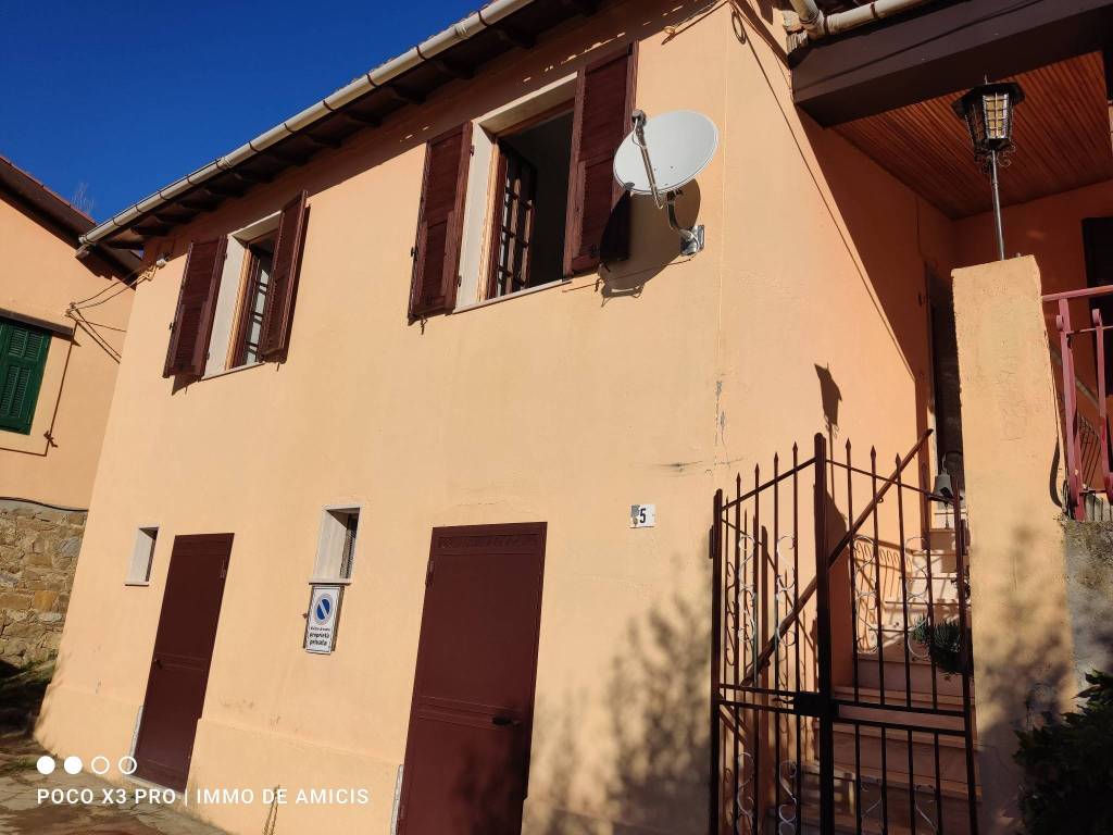 casa indipendente in vendita a Camporosso in zona Brunetti