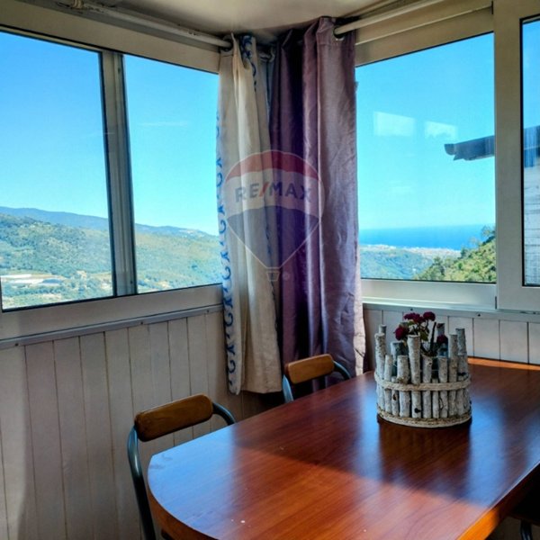 casa indipendente in vendita a Camporosso