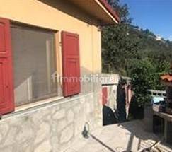 casa indipendente in vendita a Camporosso