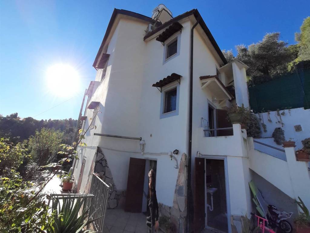 appartamento in vendita a Camporosso