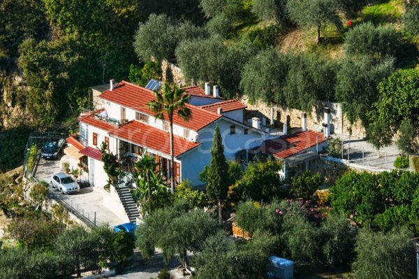 casa indipendente in vendita a Camporosso