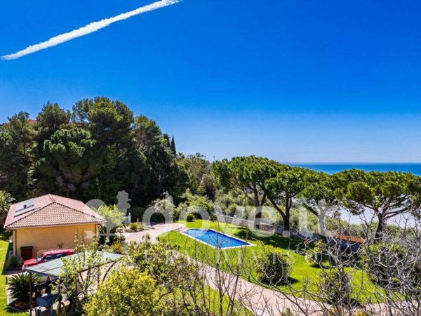 casa indipendente in vendita a Camporosso