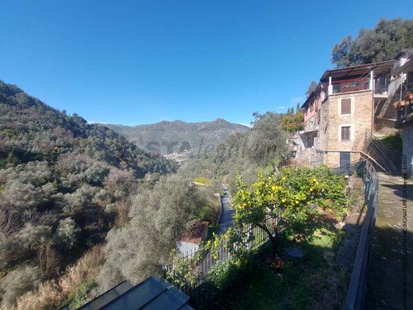 appartamento in vendita a Camporosso in zona Trinità