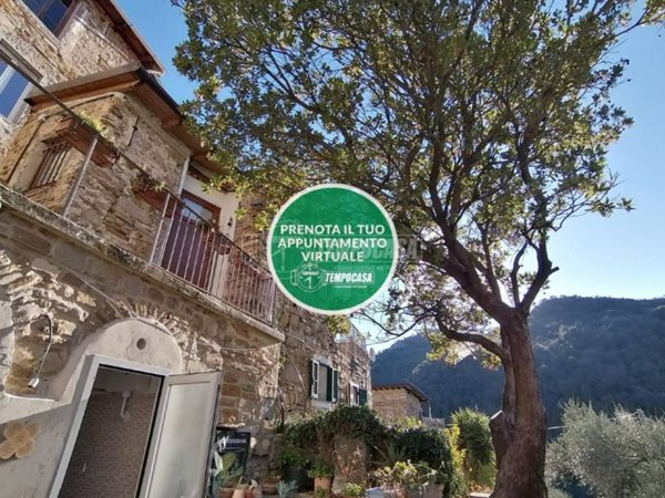 casa indipendente in vendita a Camporosso