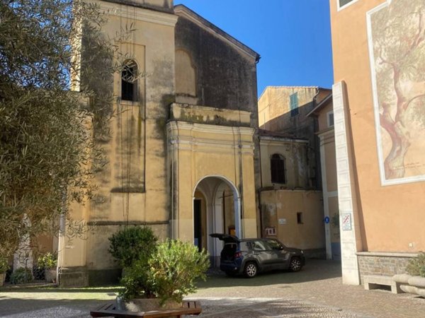 intera palazzina in vendita a Camporosso