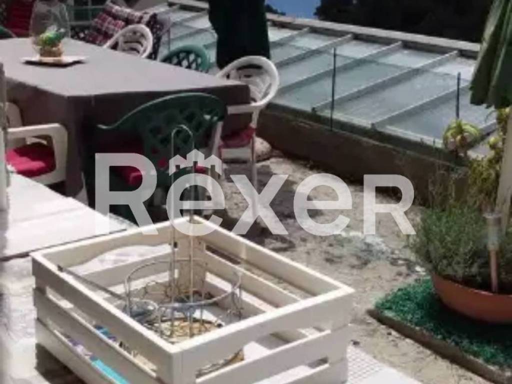 casa indipendente in vendita a Camporosso