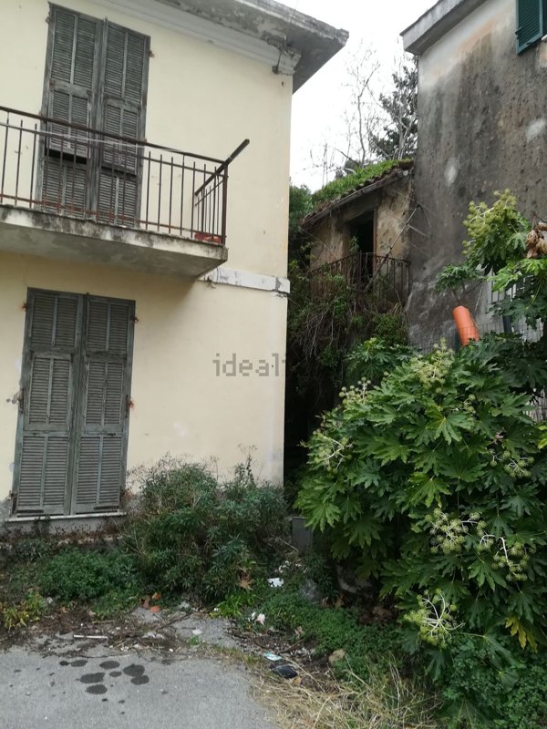 casa semindipendente in vendita a Camporosso