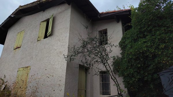 casa indipendente in vendita a Camporosso