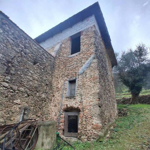 quadrivano in vendita a Camporosso in zona Ciaixe