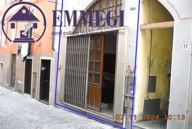 negozio in vendita a Camporosso