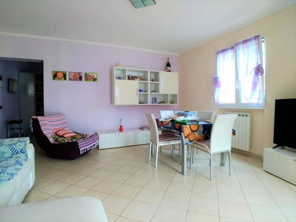 casa indipendente in vendita a Camporosso