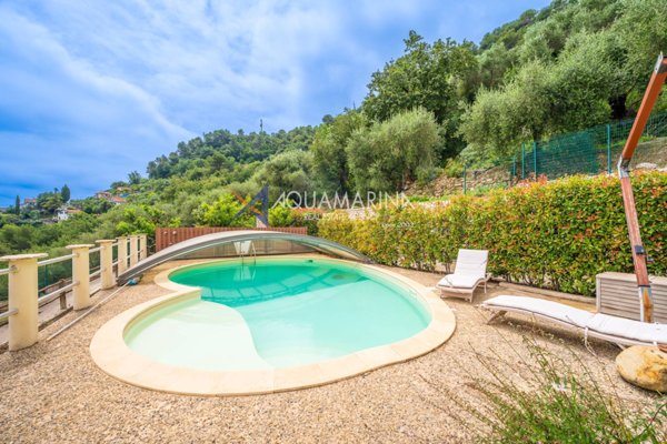 casa indipendente in vendita a Camporosso