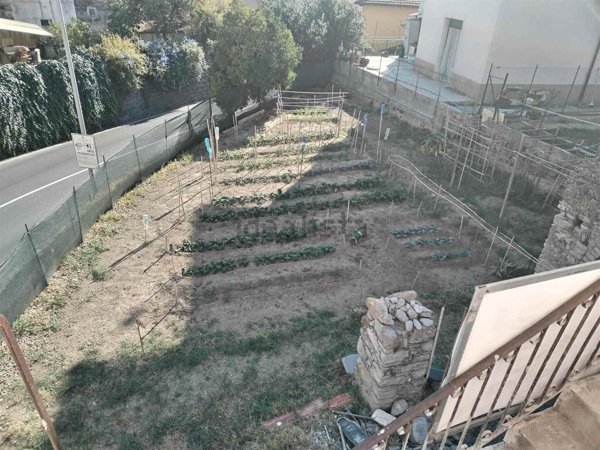 casa indipendente in vendita a Camporosso