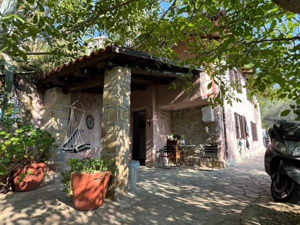 casa indipendente in vendita a Camporosso in zona Brunetti