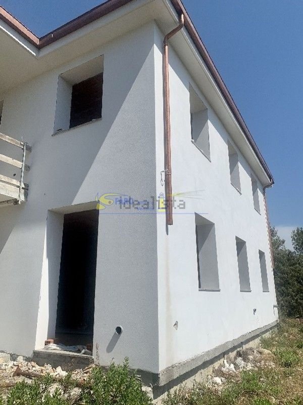 casa indipendente in vendita a Camporosso