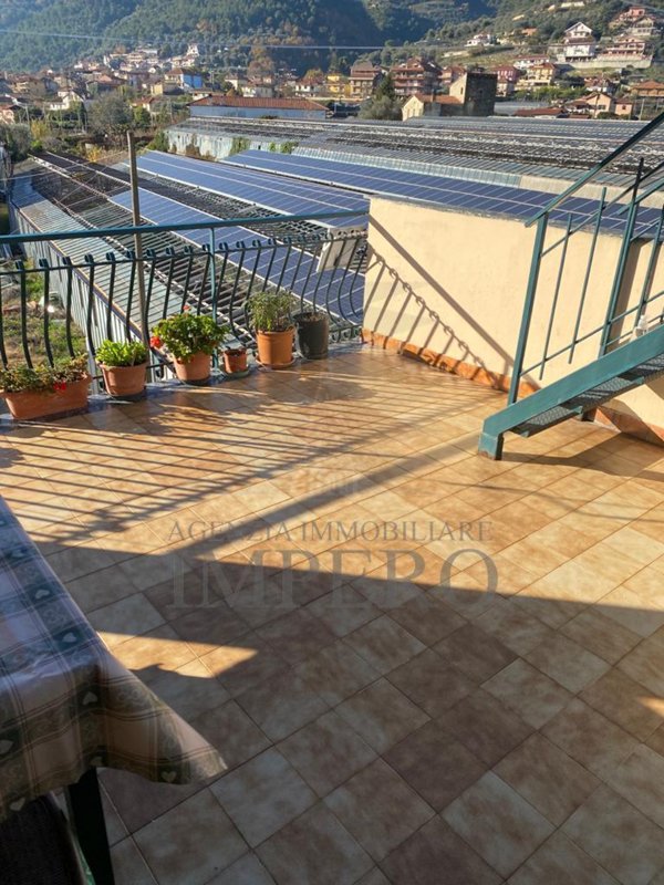 casa indipendente in vendita a Camporosso