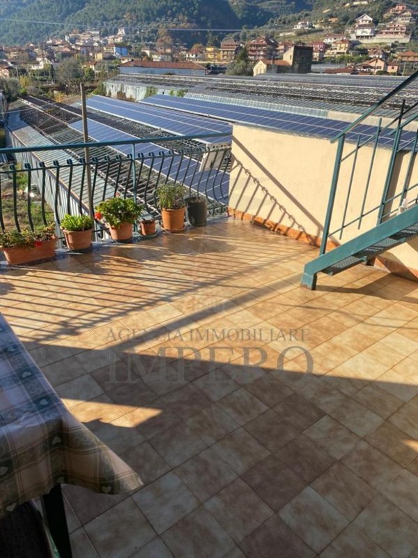 casa indipendente in vendita a Camporosso