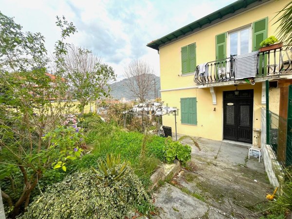 appartamento in vendita a Camporosso