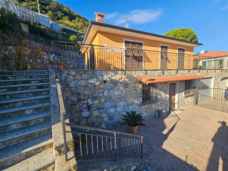 casa indipendente in vendita a Camporosso