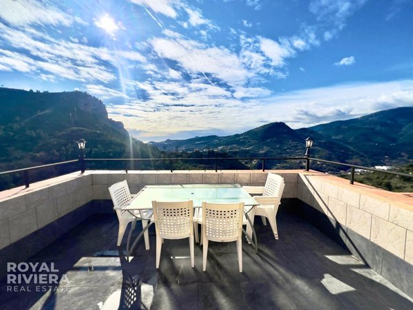 appartamento in vendita a Camporosso