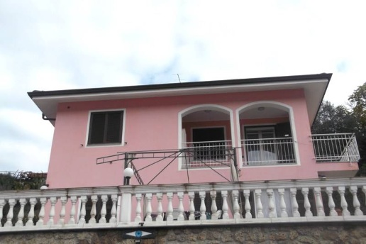 casa indipendente in vendita a Camporosso