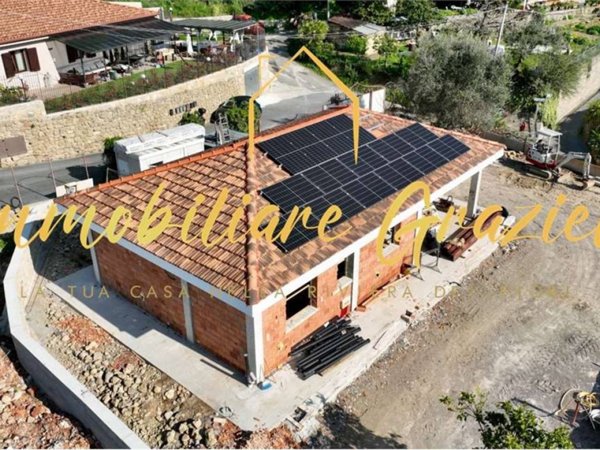 casa indipendente in vendita a Camporosso