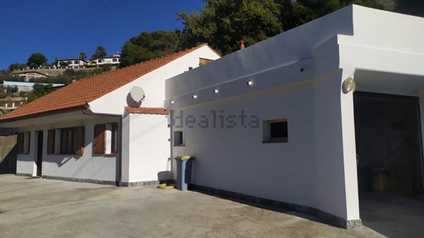 casa indipendente in vendita a Camporosso