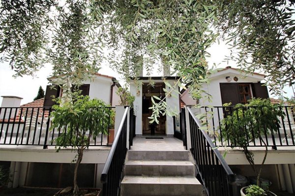 casa indipendente in vendita a Camporosso