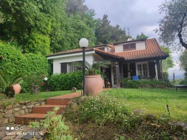 casa indipendente in vendita a Camporosso