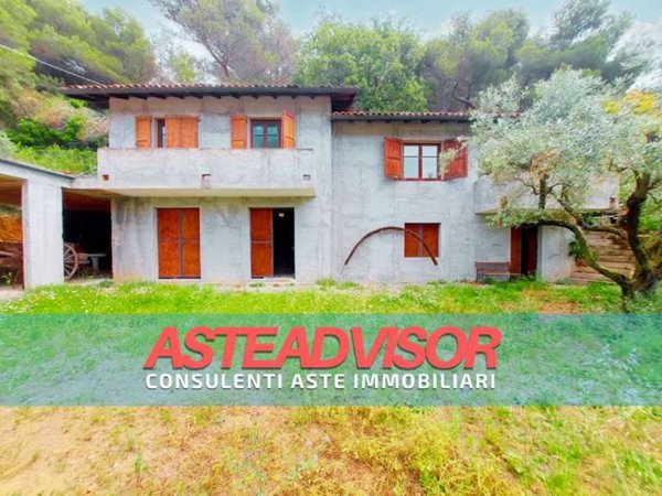 casa indipendente in vendita a Camporosso