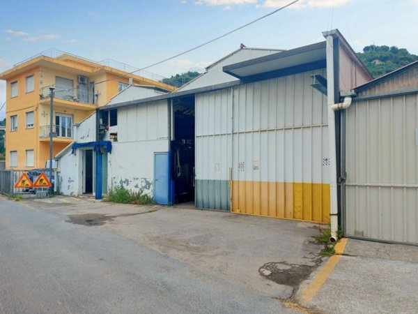 terreno edificabile in vendita a Camporosso