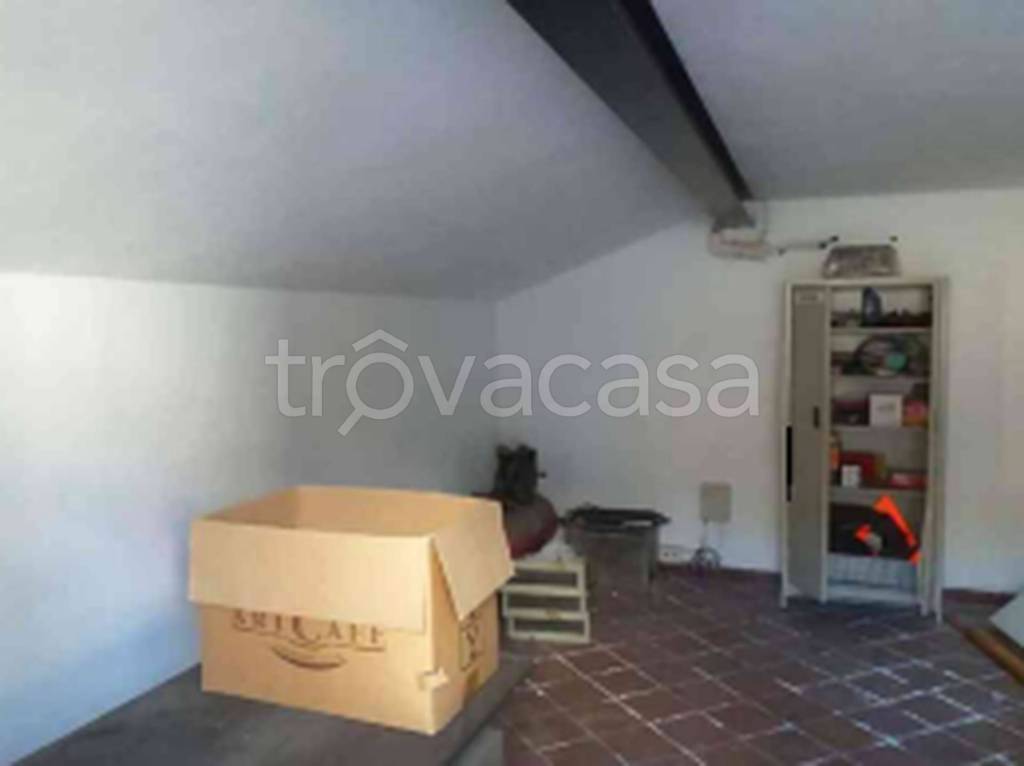 locale commerciale in vendita a Camporosso