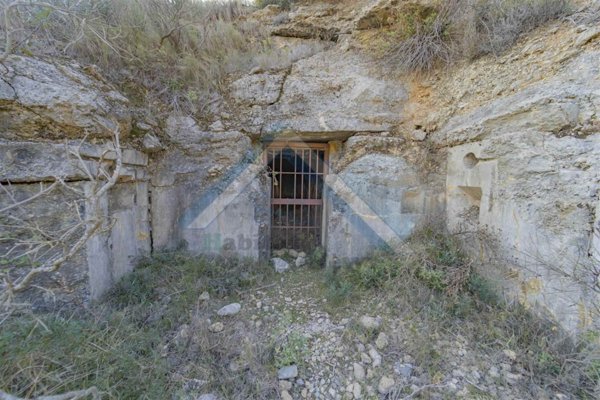 terreno edificabile in vendita a Camporosso