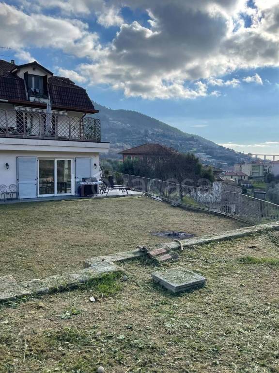 appartamento in vendita a Camporosso