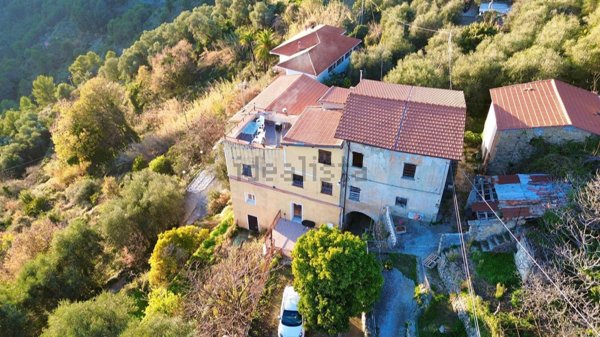 casale in vendita a Camporosso