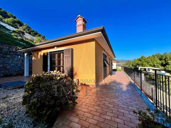 casa indipendente in vendita a Camporosso