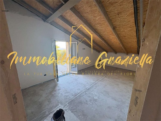 casa indipendente in vendita a Camporosso