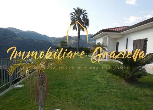 casa indipendente in vendita a Camporosso