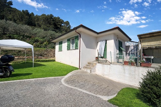 casa indipendente in vendita a Camporosso