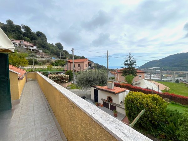 appartamento in vendita a Camporosso