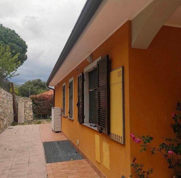 casa indipendente in vendita a Camporosso