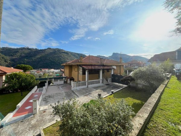 appartamento in vendita a Camporosso