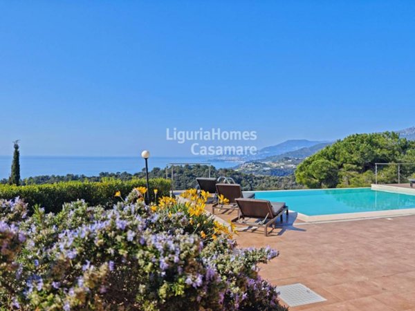casa indipendente in vendita a Camporosso