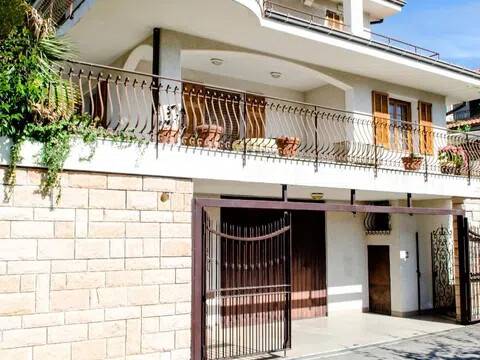 casa indipendente in vendita a Camporosso
