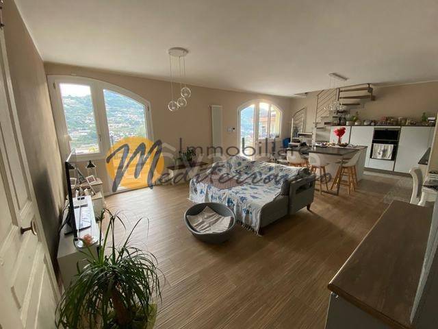 casa indipendente in vendita a Camporosso
