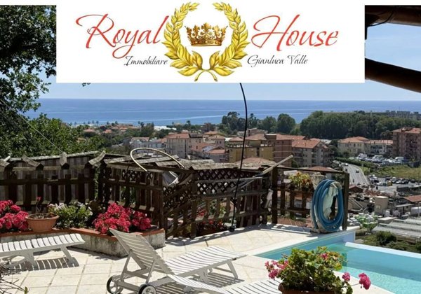 casa indipendente in vendita a Camporosso