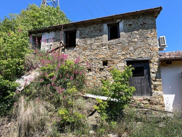 appartamento in vendita a Camporosso in zona Ciaixe
