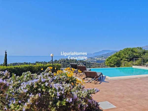 casa indipendente in vendita a Camporosso