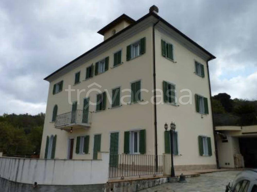 casa indipendente in vendita a Camporosso