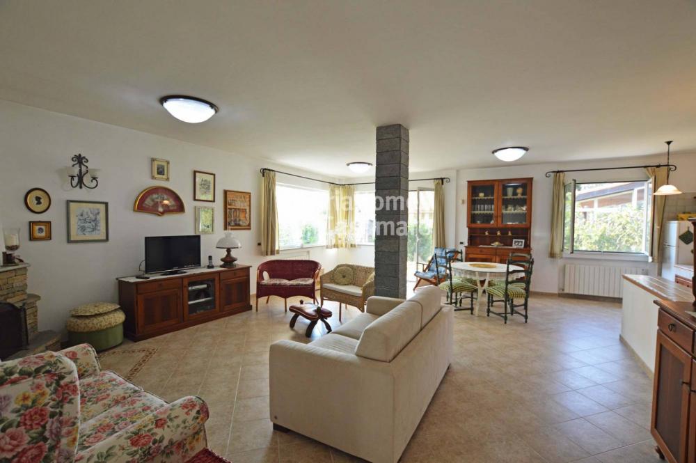 casa indipendente in vendita a Camporosso